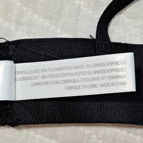 Elegant Miiyu Black Lace Bralette from Simons - Picture 11 of 13